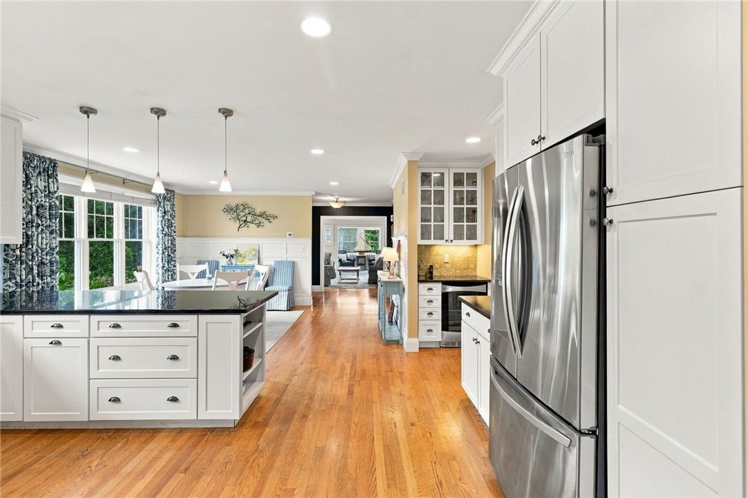 17 Pocasset Lane, Portsmouth, RI 02871 17 Pocasset Lane, Portsmouth, RI 02871