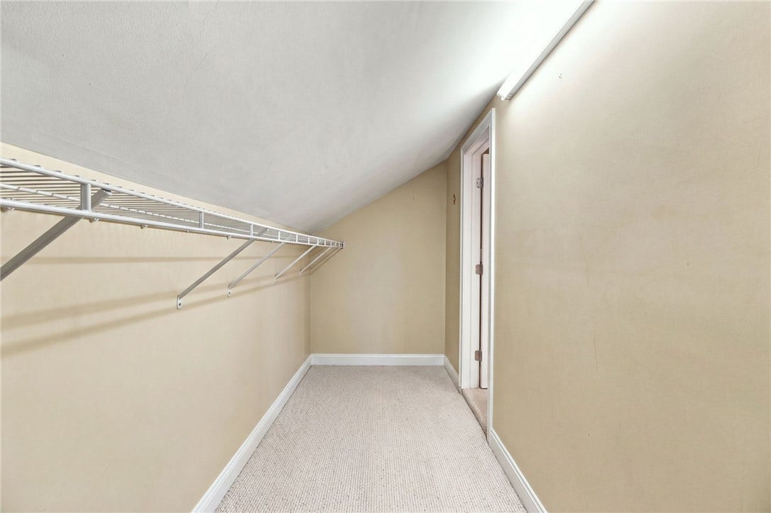 17 Pocasset Lane, Portsmouth, RI 02871 17 Pocasset Lane, Portsmouth, RI 02871