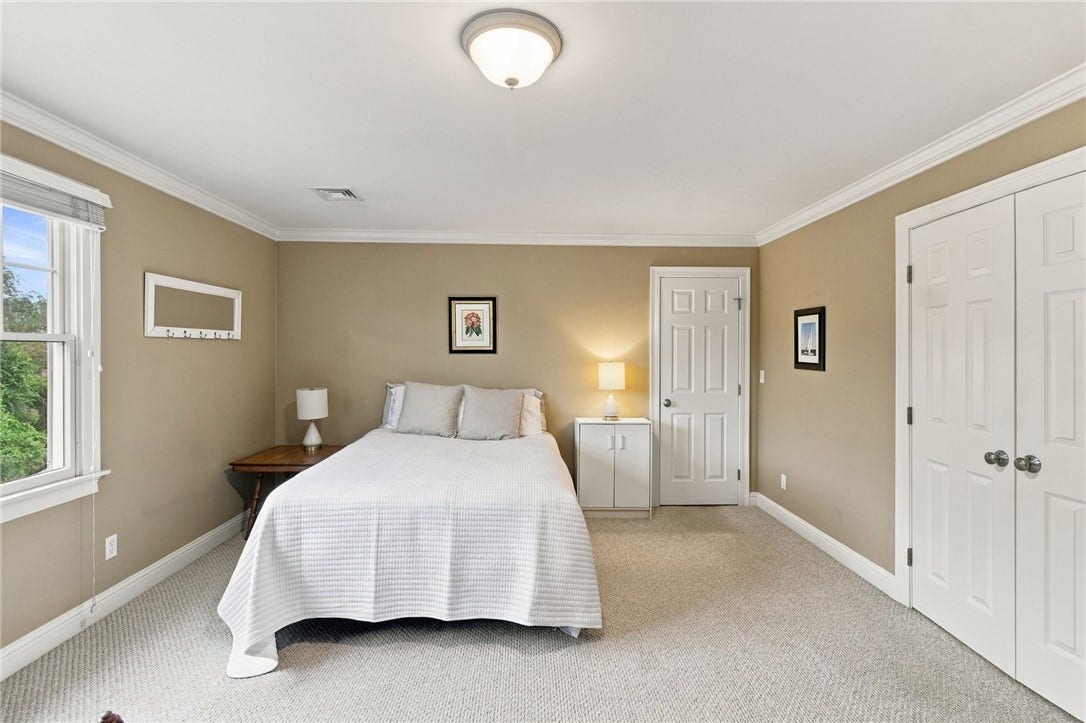 17 Pocasset Lane, Portsmouth, RI 02871 17 Pocasset Lane, Portsmouth, RI 02871