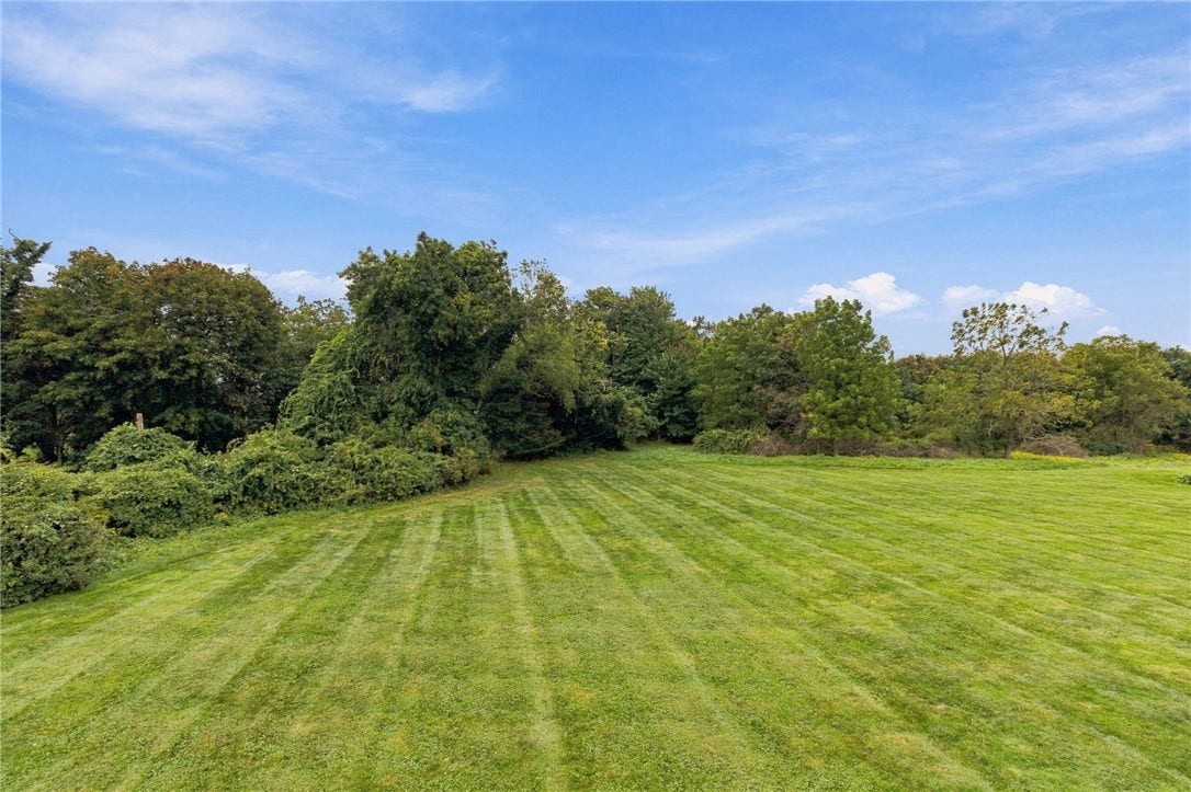 17 Pocasset Lane, Portsmouth, RI 02871 17 Pocasset Lane, Portsmouth, RI 02871