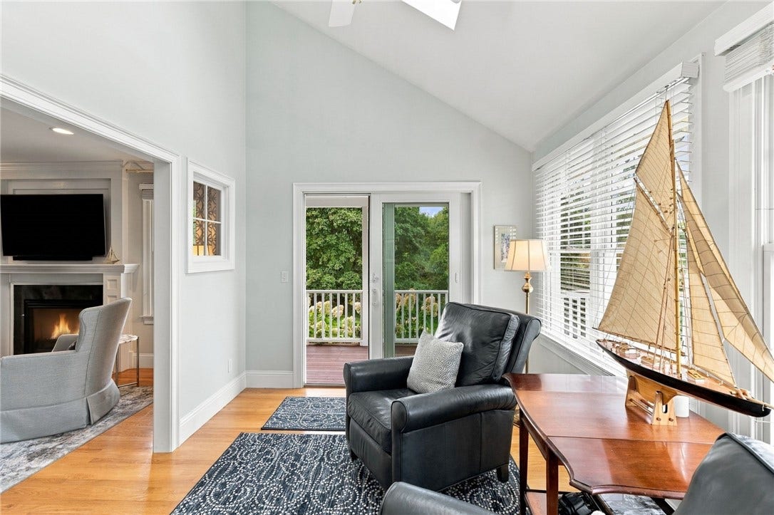 17 Pocasset Lane, Portsmouth, RI 02871 17 Pocasset Lane, Portsmouth, RI 02871