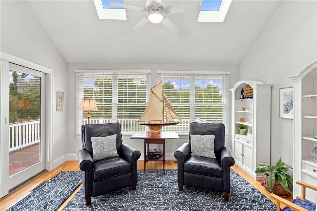 17 Pocasset Lane, Portsmouth, RI 02871 17 Pocasset Lane, Portsmouth, RI 02871