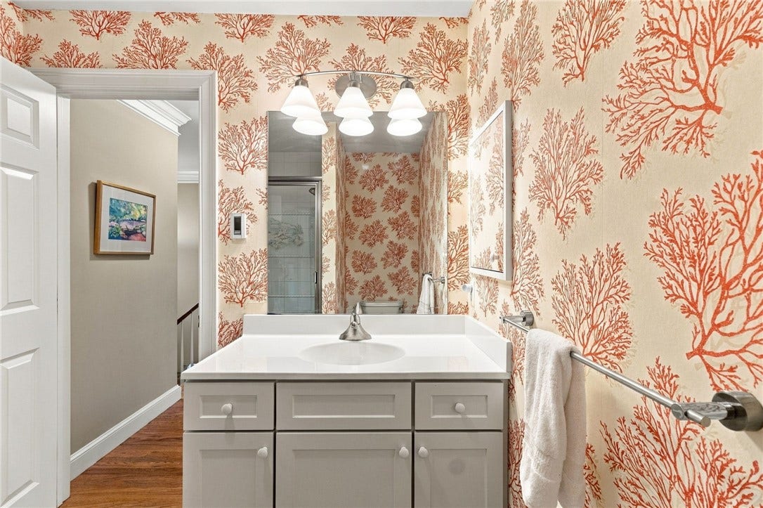 17 Pocasset Lane, Portsmouth, RI 02871 17 Pocasset Lane, Portsmouth, RI 02871