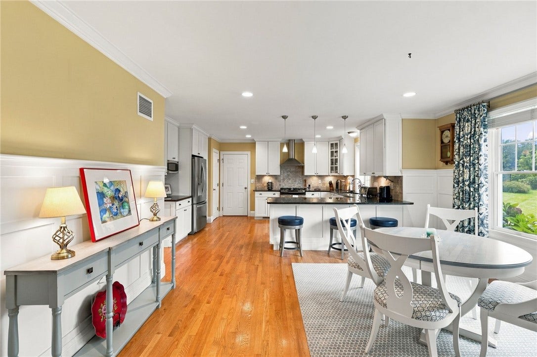 17 Pocasset Lane, Portsmouth, RI 02871 17 Pocasset Lane, Portsmouth, RI 02871