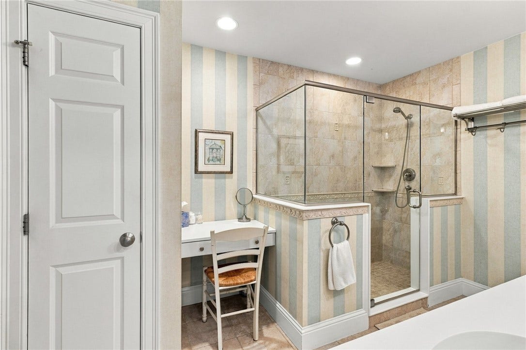 17 Pocasset Lane, Portsmouth, RI 02871 17 Pocasset Lane, Portsmouth, RI 02871