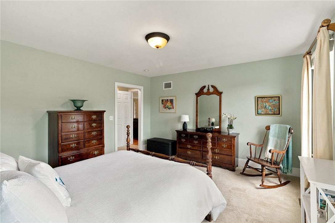 17 Pocasset Lane, Portsmouth, RI 02871 17 Pocasset Lane, Portsmouth, RI 02871