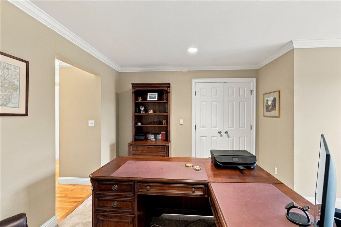 17 Pocasset Lane, Portsmouth, RI 02871 17 Pocasset Lane, Portsmouth, RI 02871