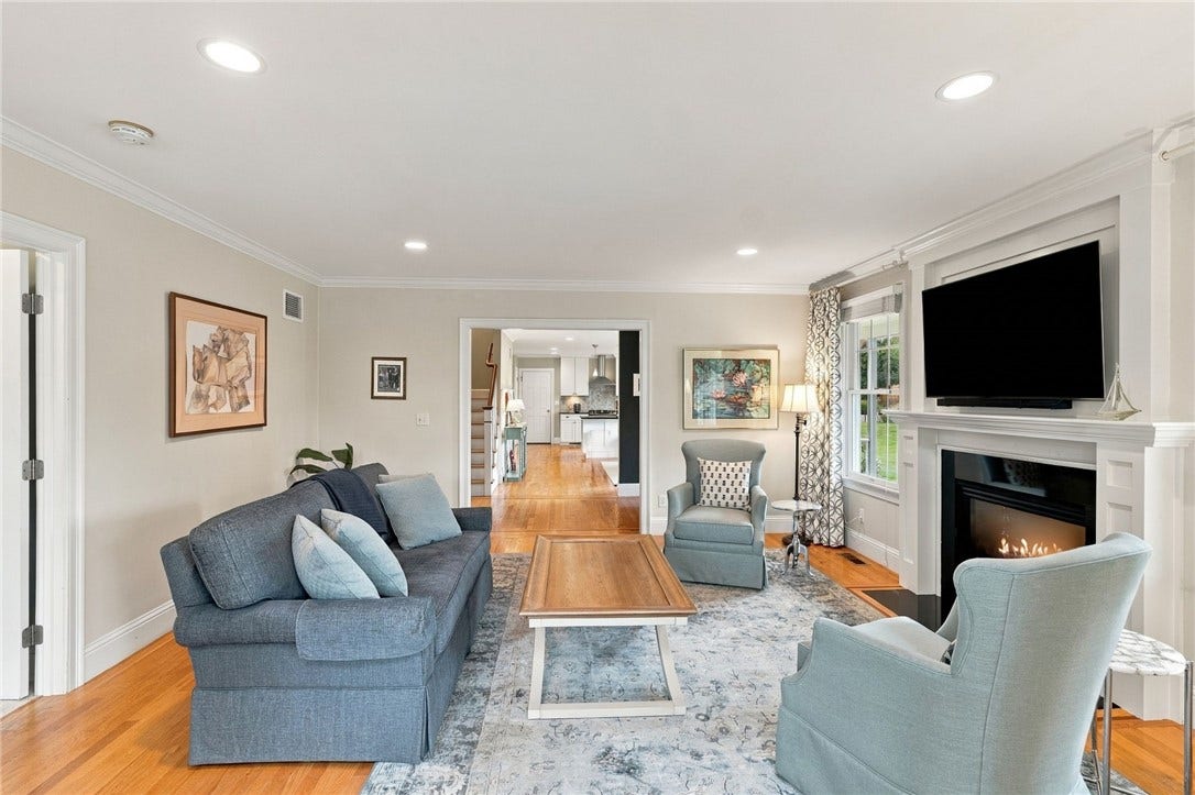 17 Pocasset Lane, Portsmouth, RI 02871 17 Pocasset Lane, Portsmouth, RI 02871