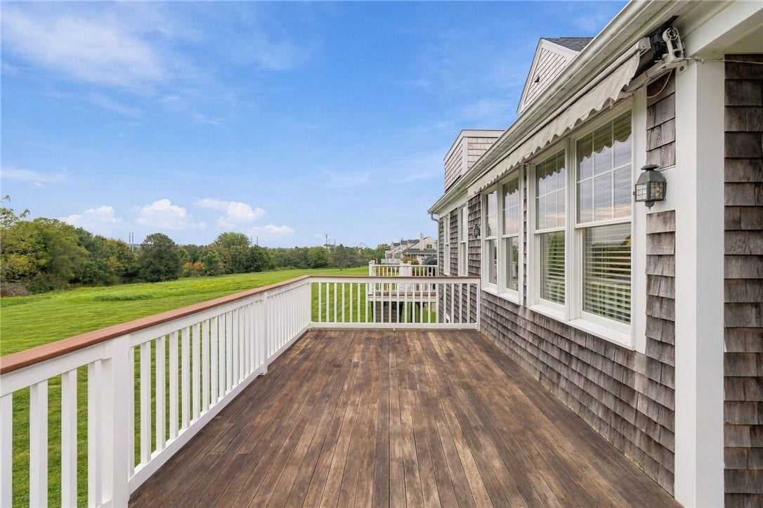 17 Pocasset Lane, Portsmouth, RI 02871 17 Pocasset Lane, Portsmouth, RI 02871