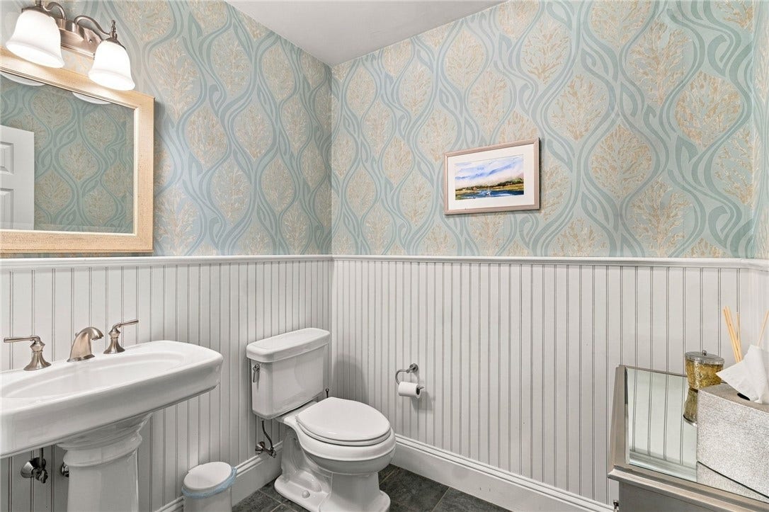 17 Pocasset Lane, Portsmouth, RI 02871 17 Pocasset Lane, Portsmouth, RI 02871