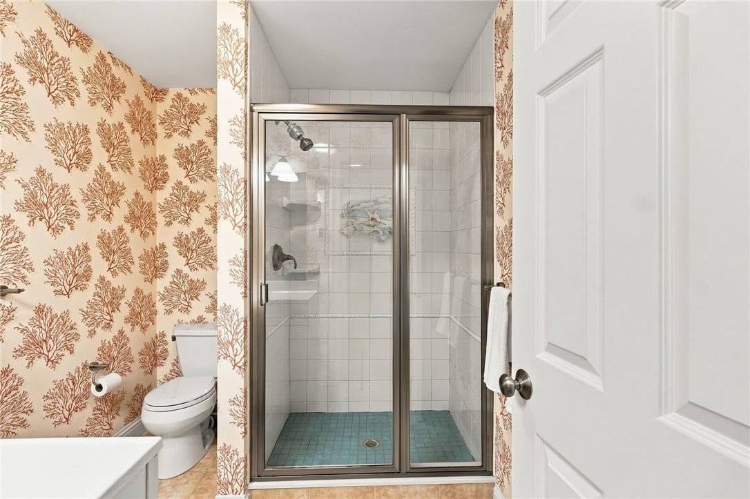 17 Pocasset Lane, Portsmouth, RI 02871 17 Pocasset Lane, Portsmouth, RI 02871