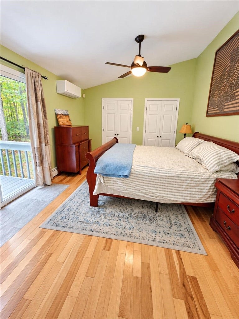 28 Hartford Pike, Foster, RI 02825