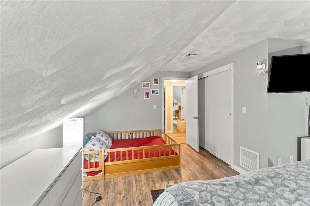 453 Greenville Avenue, Johnston, RI 02919 453 Greenville Avenue, Johnston, RI 02919