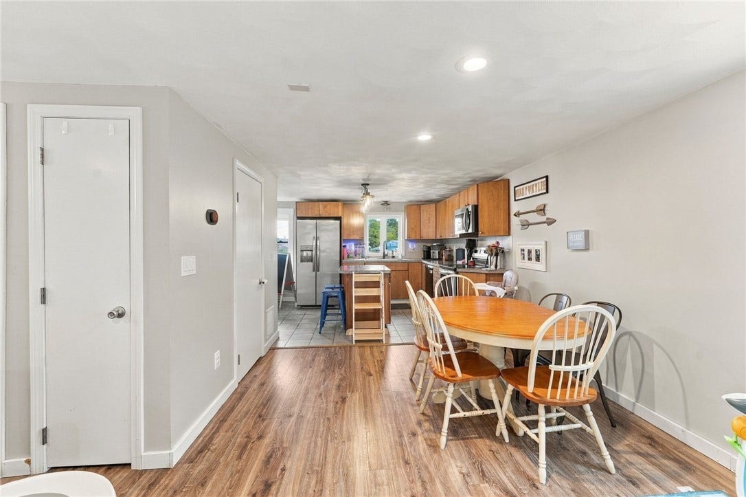 453 Greenville Avenue, Johnston, RI 02919 453 Greenville Avenue, Johnston, RI 02919
