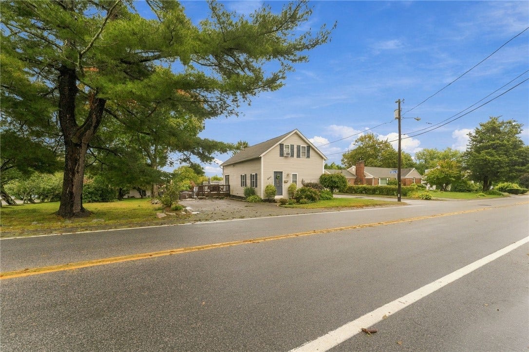 453 Greenville Avenue, Johnston, RI 02919 453 Greenville Avenue, Johnston, RI 02919