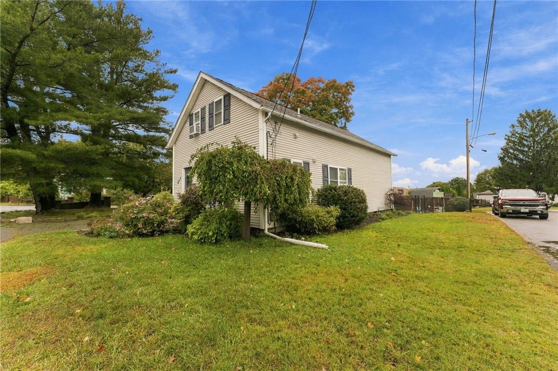 453 Greenville Avenue, Johnston, RI 02919 453 Greenville Avenue, Johnston, RI 02919