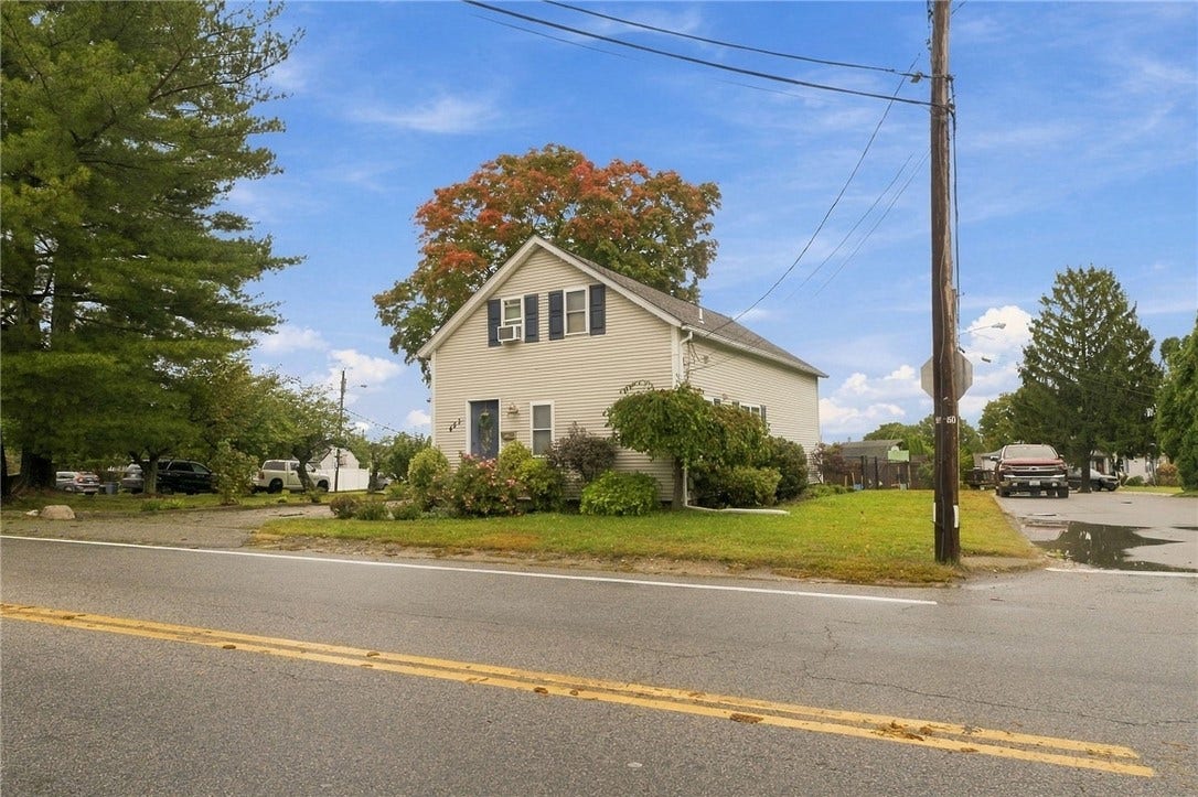 453 Greenville Avenue, Johnston, RI 02919 453 Greenville Avenue, Johnston, RI 02919