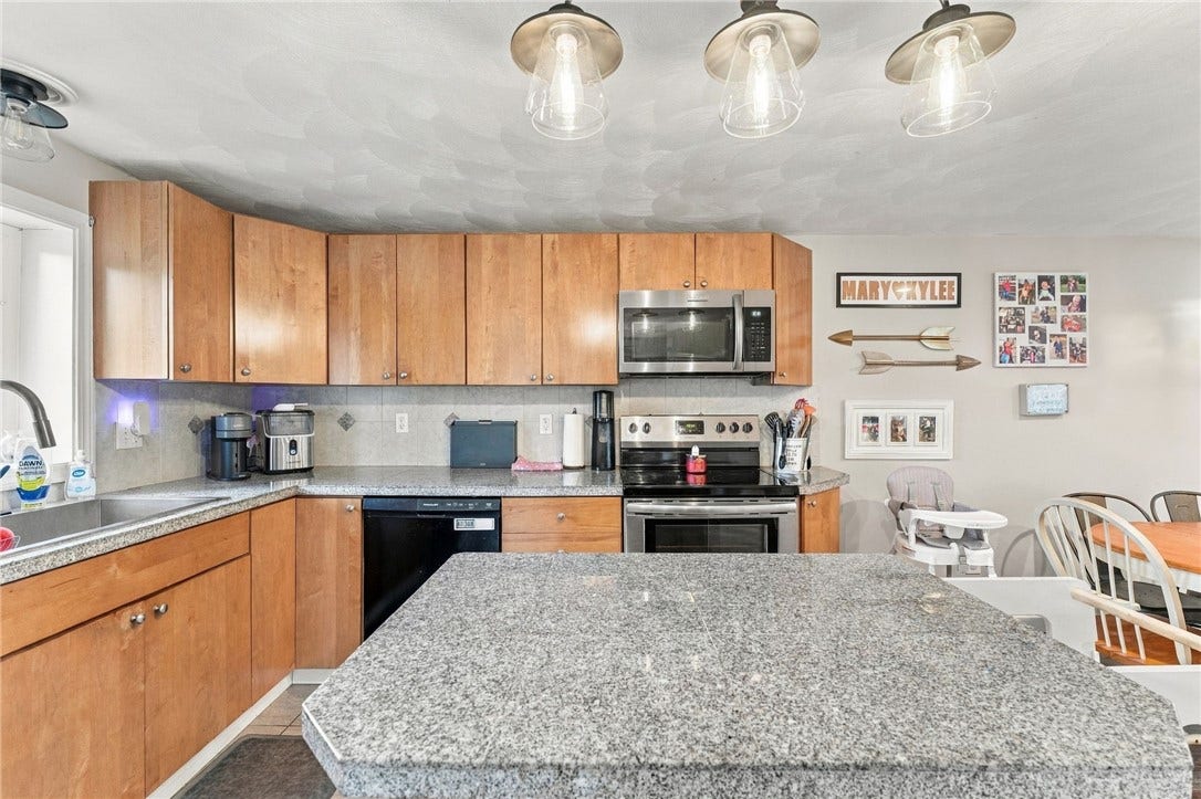 453 Greenville Avenue, Johnston, RI 02919 453 Greenville Avenue, Johnston, RI 02919