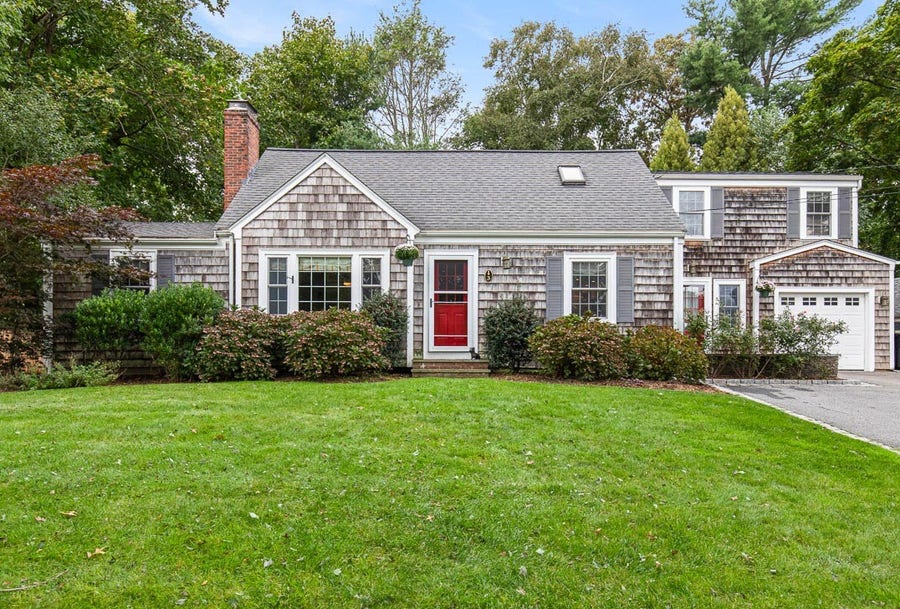 Property photo for 3 Jenks Garden Lane, Barrington, RI