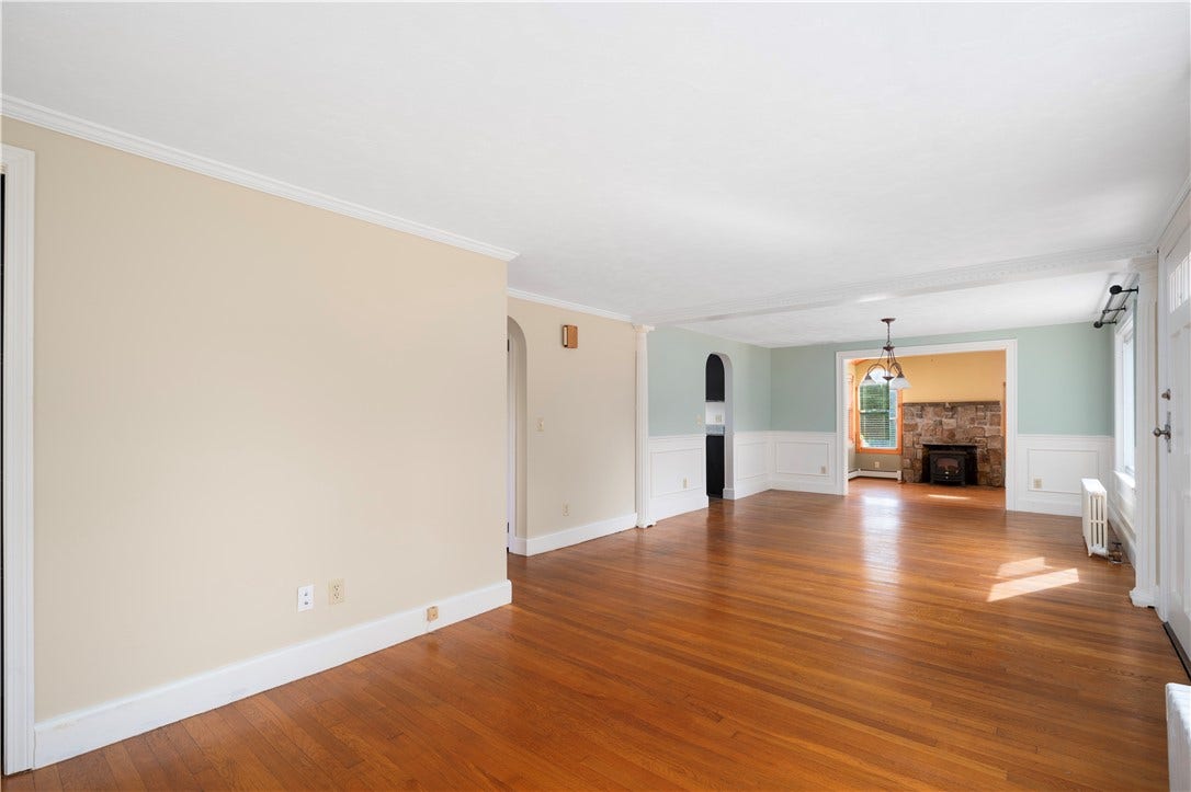 15 Kinne Street, West Warwick, RI 02893