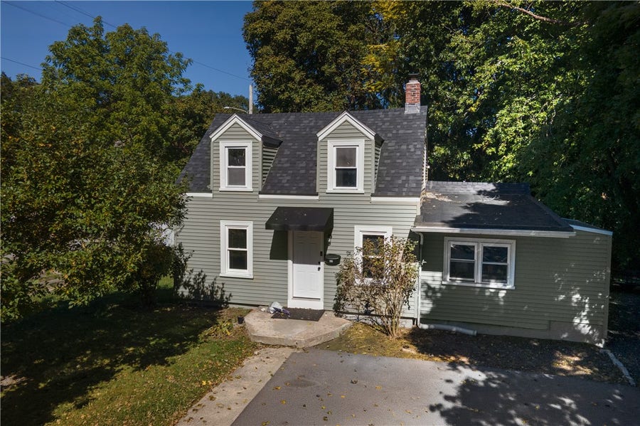 Property photo for 161 tiogue Avenue, Coventry, RI