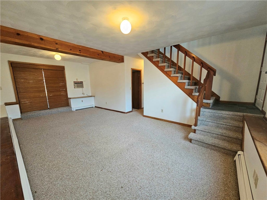 3 Lakeview Drive, Narragansett, RI 02882 LOWER LEVEL