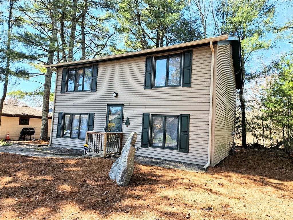 3 Lakeview Drive, Narragansett, RI 02882 3 Lakeview Drive, Narragansett, RI 02882
