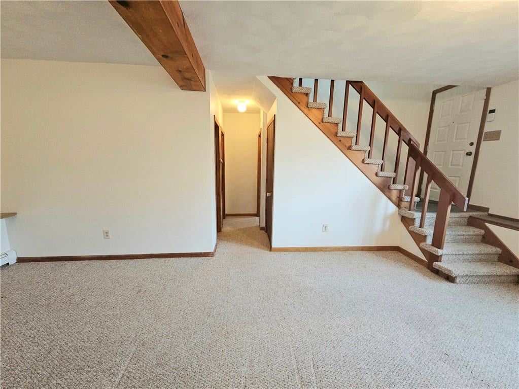3 Lakeview Drive, Narragansett, RI 02882 LOWER LEVEL