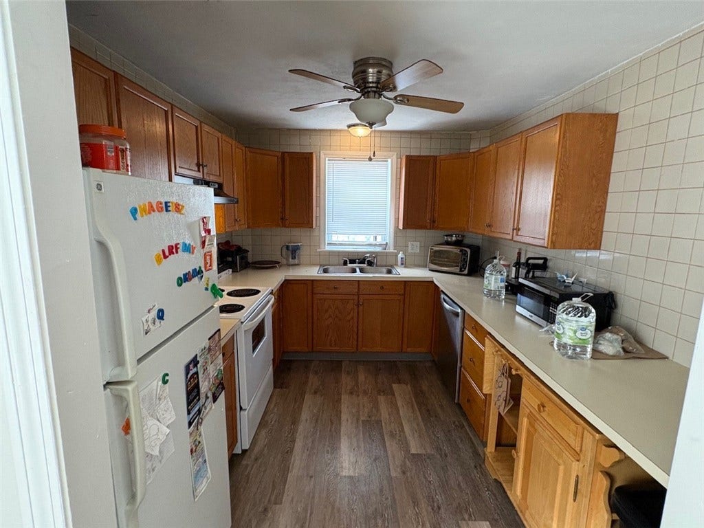 990 Douglas Pike, Burrillville, RI 02830 990 Douglas Pike, Burrillville, RI 02830