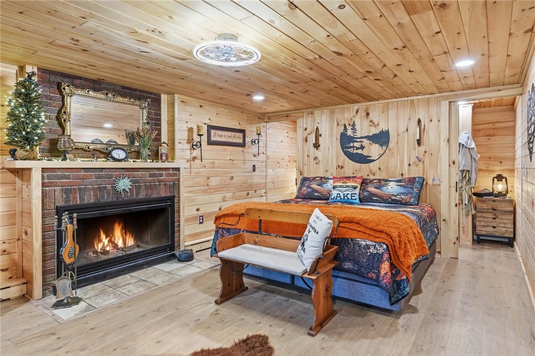 55 Slater Drive, Burrillville, RI 02830 55 Slater Drive, Burrillville, RI 02830