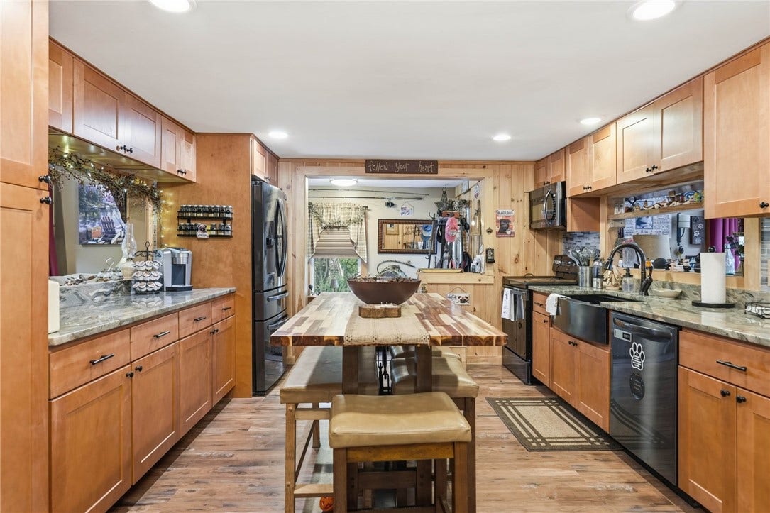 55 Slater Drive, Burrillville, RI 02830 55 Slater Drive, Burrillville, RI 02830