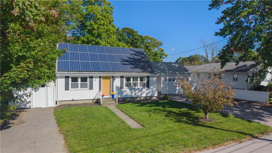 Property photo for 20 Kinnicutt Avenue, Warren, RI