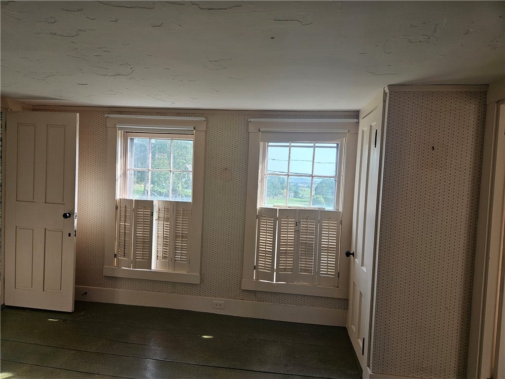 103 Fogland Road, Tiverton, RI 02878 103 Fogland Road, Tiverton, RI 02878