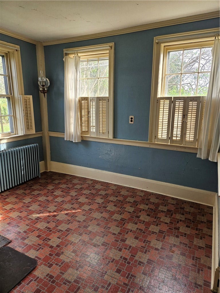 103 Fogland Road, Tiverton, RI 02878 103 Fogland Road, Tiverton, RI 02878