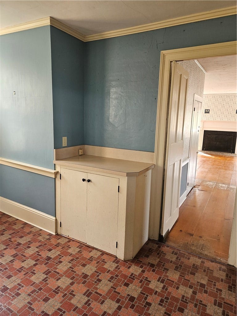 103 Fogland Road, Tiverton, RI 02878 103 Fogland Road, Tiverton, RI 02878