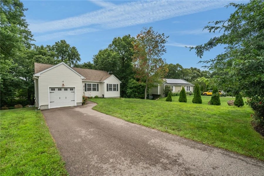 Property photo for 30 FIELDSTONE Way, Westerly, RI
