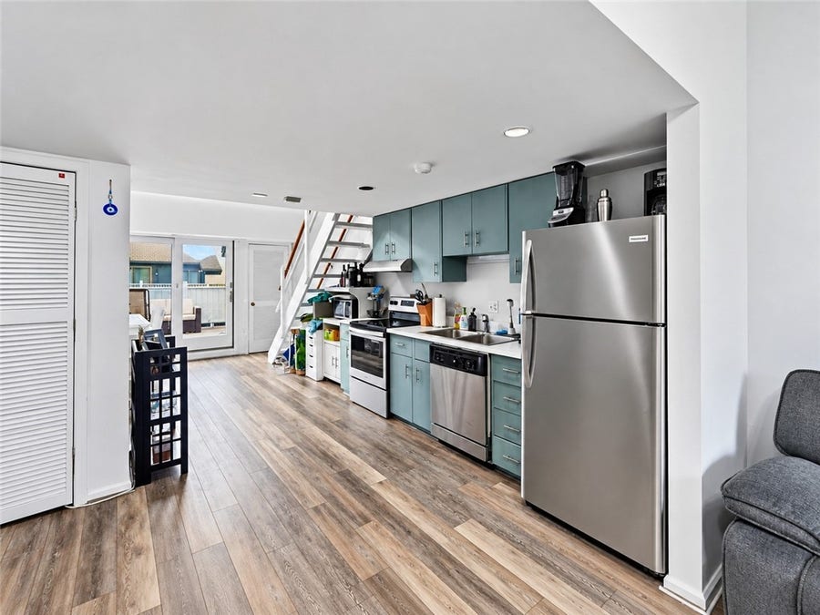 Property photo for 122 Swinburne Row, #2, Newport, RI