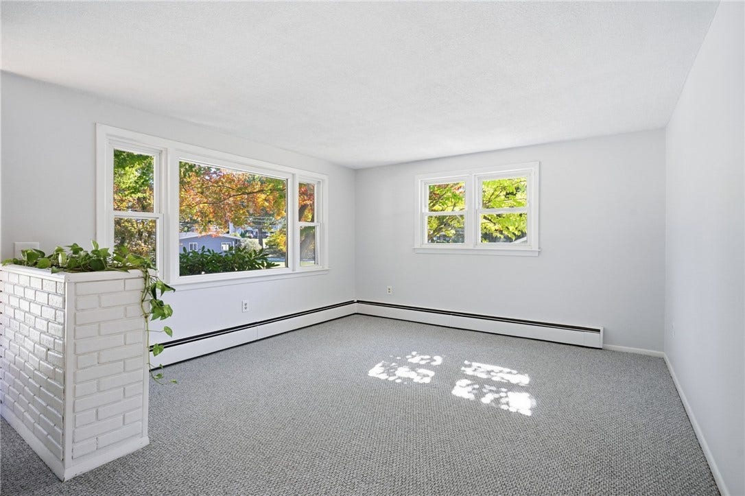 73 Pequot Trail, East Greenwich, RI 02818 73 Pequot Trail, East Greenwich, RI 02818