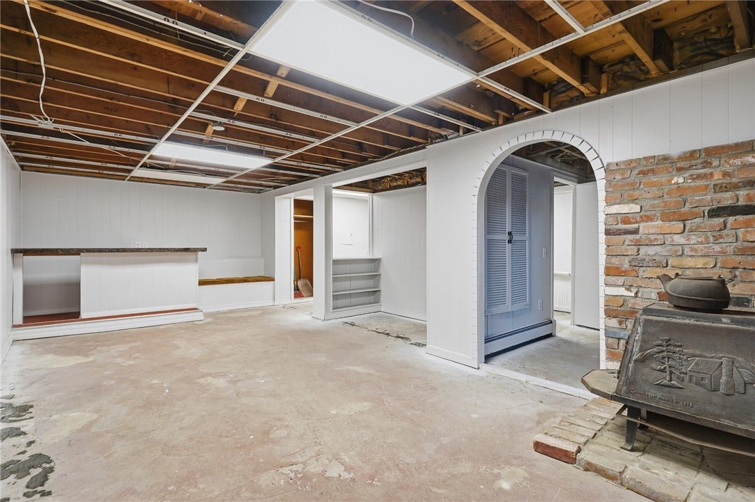 73 Pequot Trail, East Greenwich, RI 02818 73 Pequot Trail, East Greenwich, RI 02818