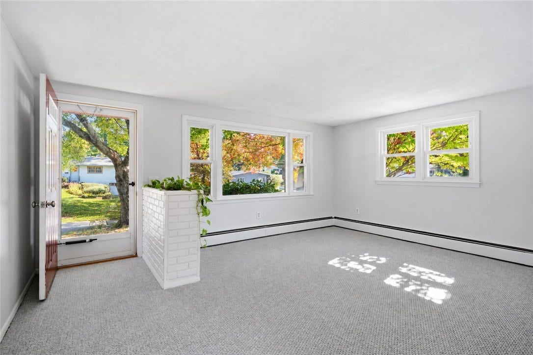 73 Pequot Trail, East Greenwich, RI 02818 73 Pequot Trail, East Greenwich, RI 02818