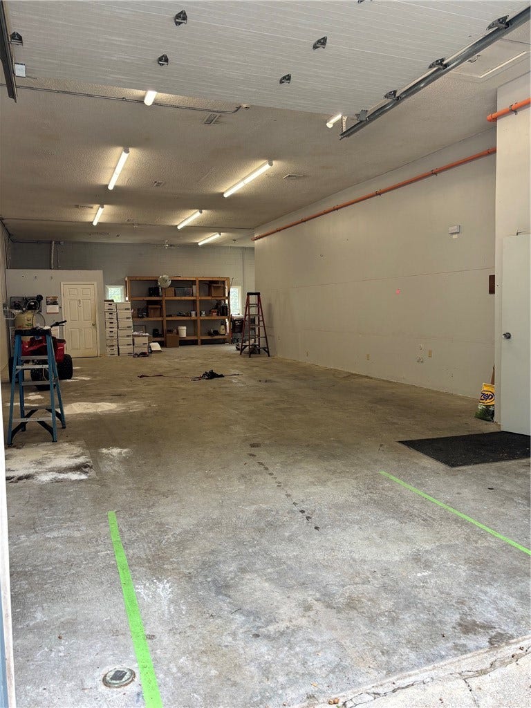 100 Central Street, West Warwick, RI 02886 100 Central Street, West Warwick, RI 02886