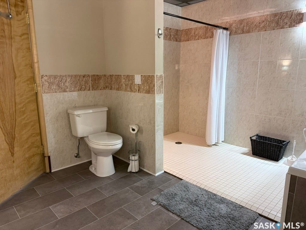 1821 Scarth Street, #300, Regina SK S4P 2G9