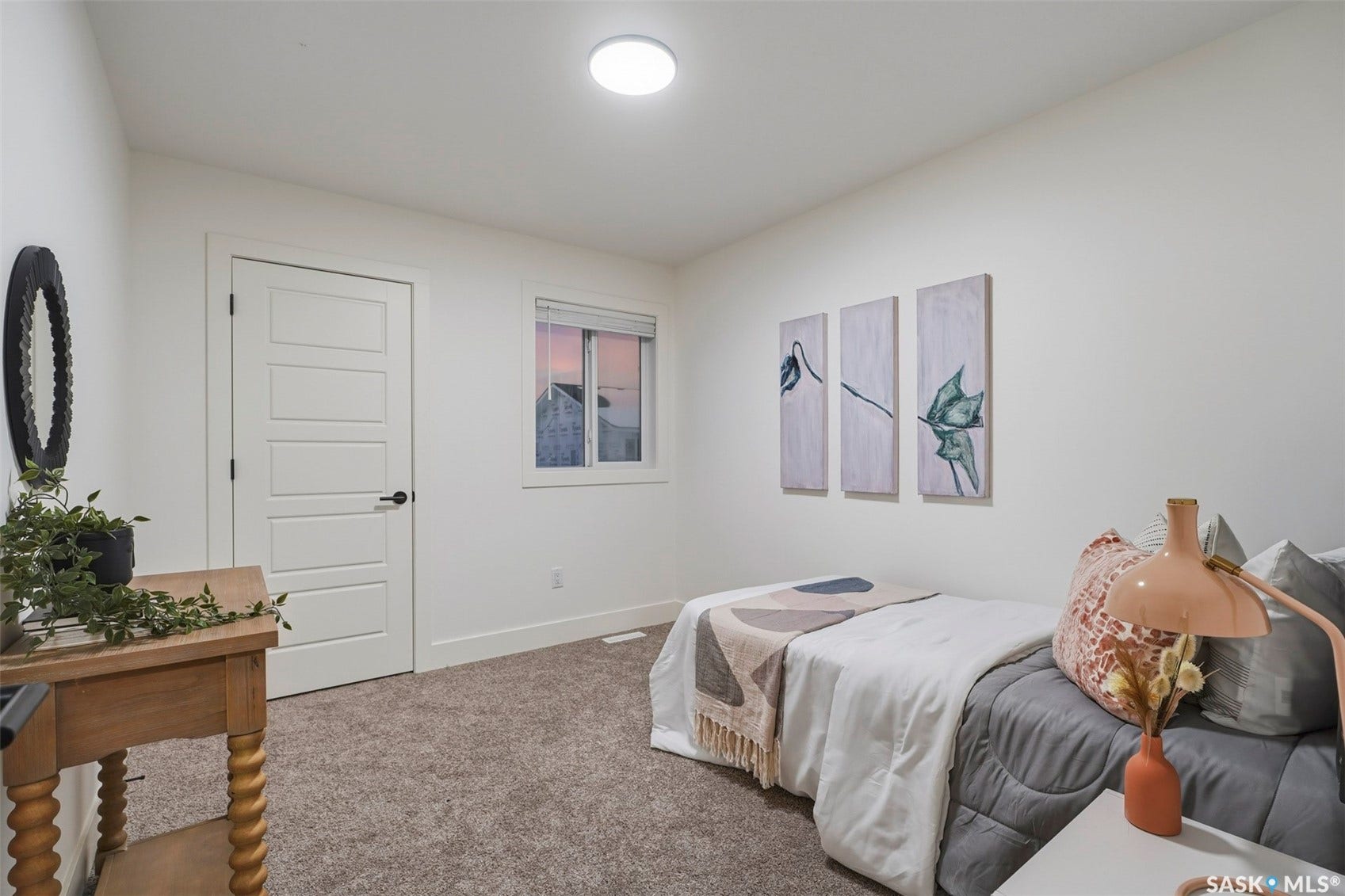 3220 11th Street W, #135, Saskatoon SK S7M 5M4