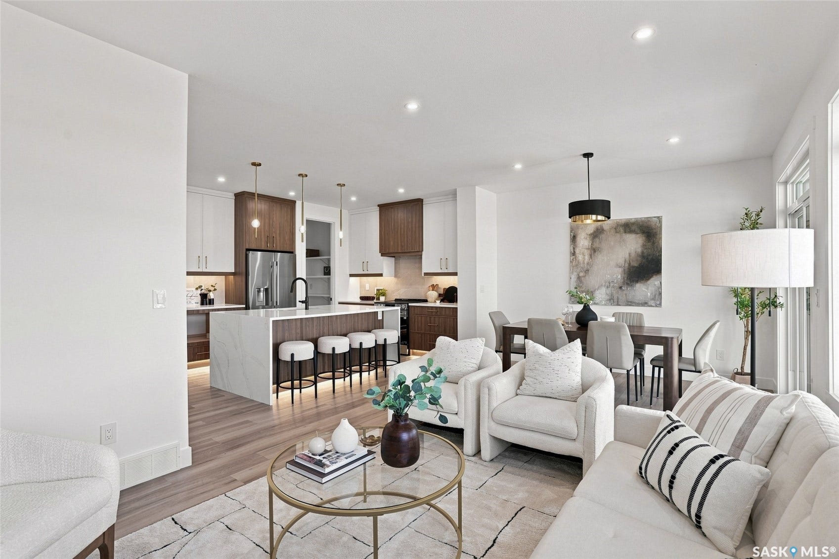 102 Cockcroft Manor, Saskatoon SK S7V 1Y5