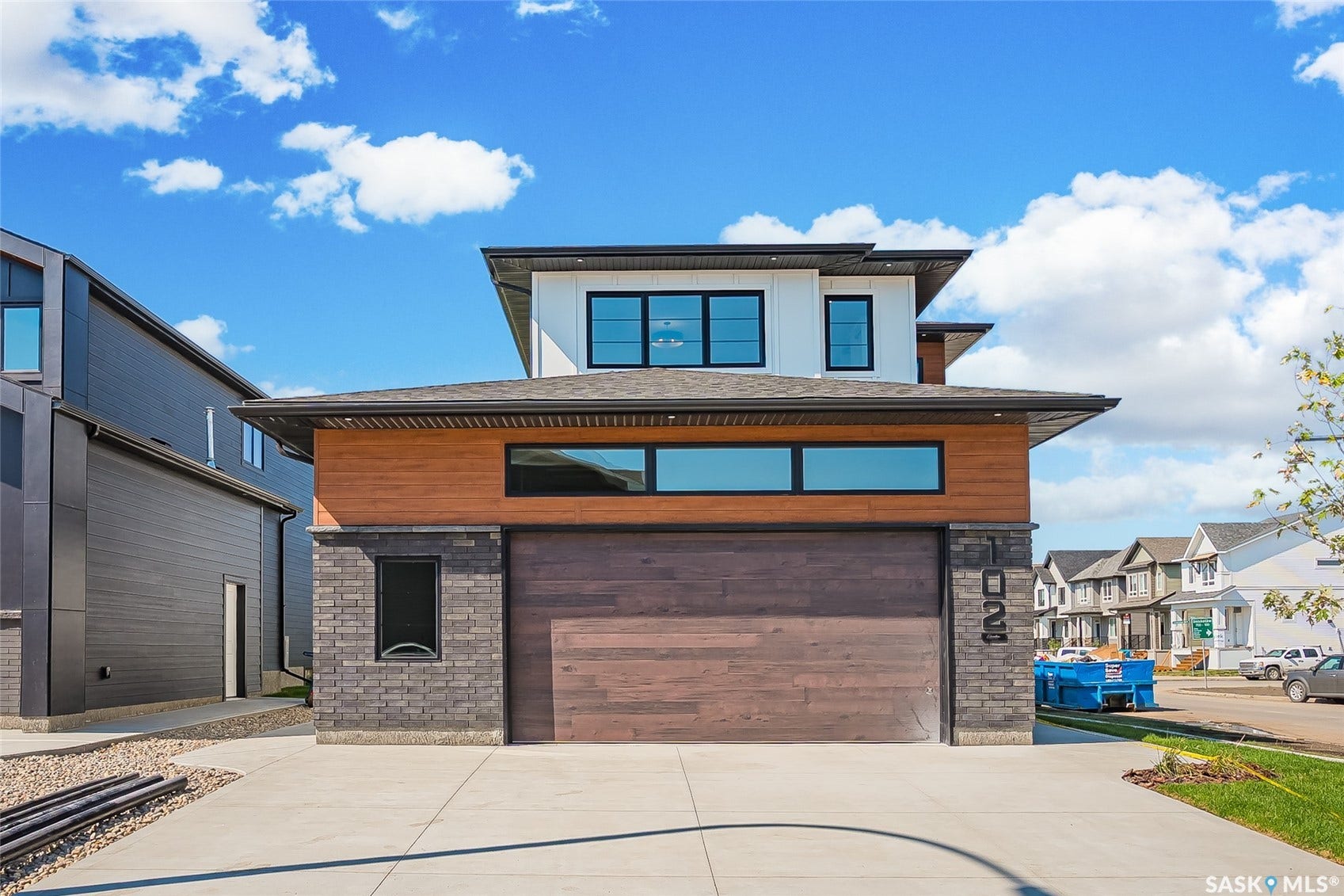 102 Cockcroft Manor, Saskatoon SK S7V 1Y5