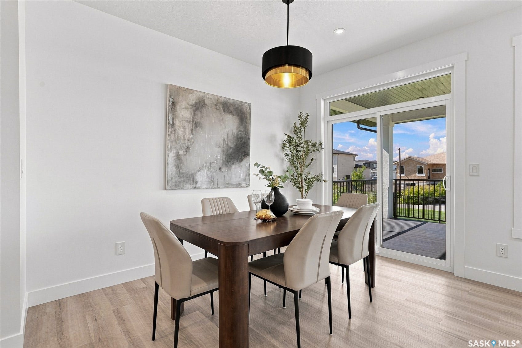 102 Cockcroft Manor, Saskatoon SK S7V 1Y5
