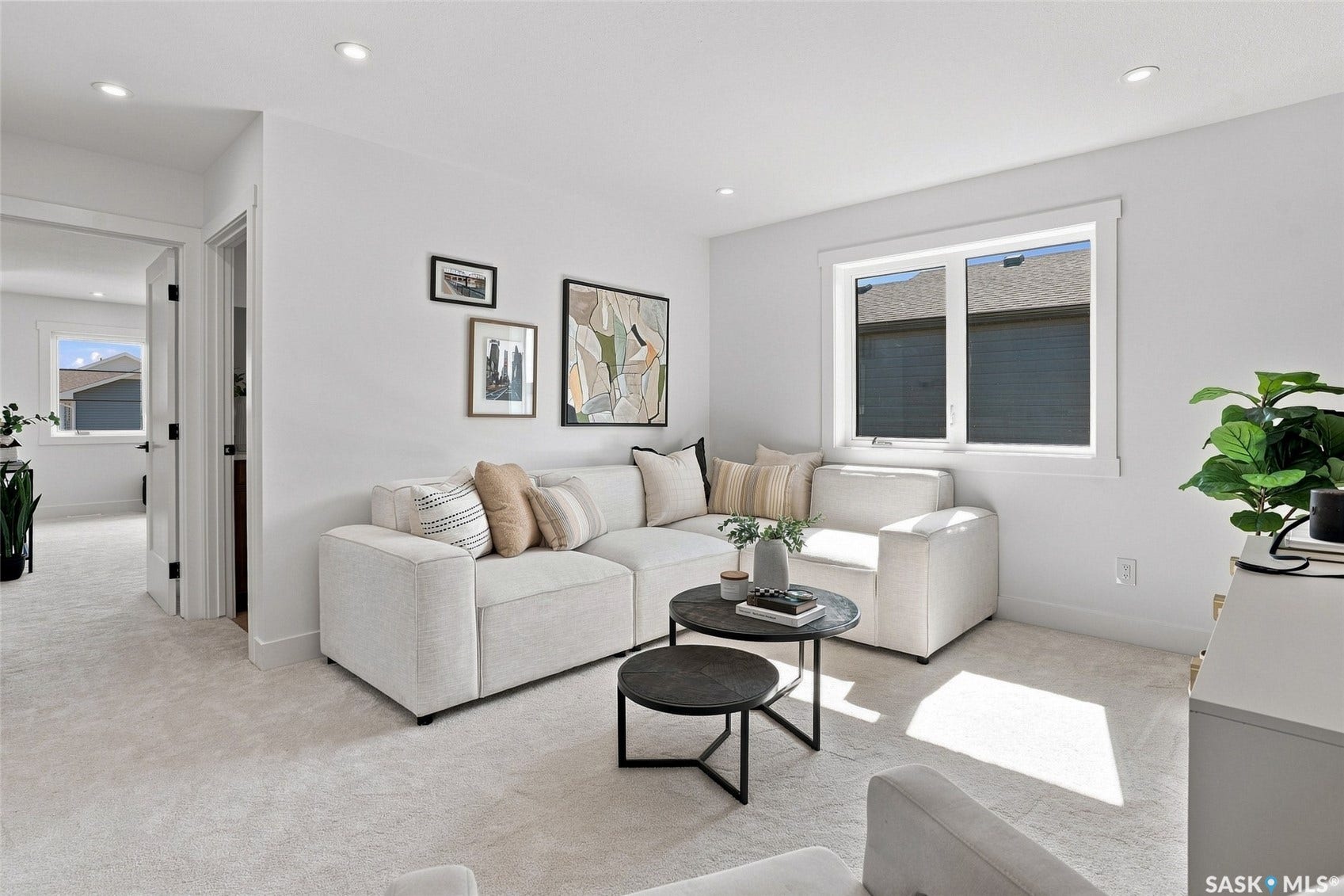 102 Cockcroft Manor, Saskatoon SK S7V 1Y5