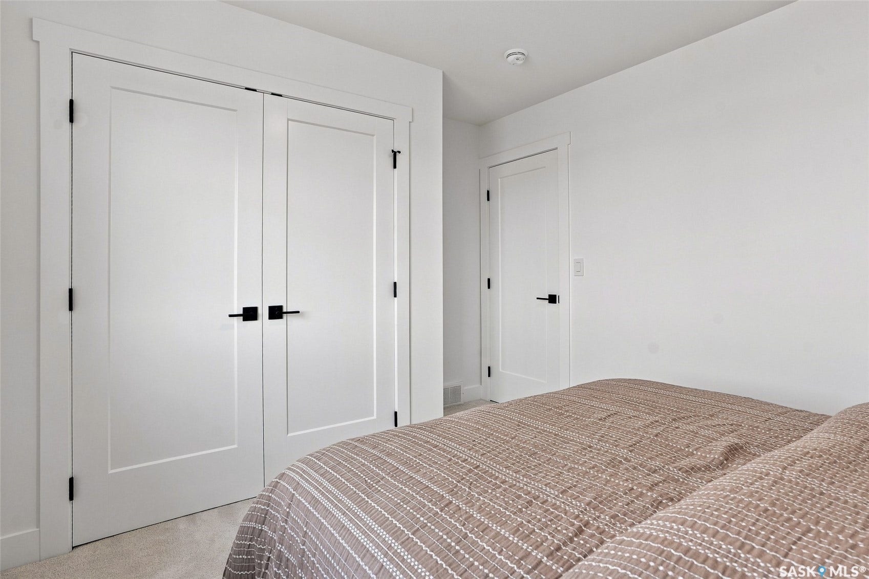 102 Cockcroft Manor, Saskatoon SK S7V 1Y5