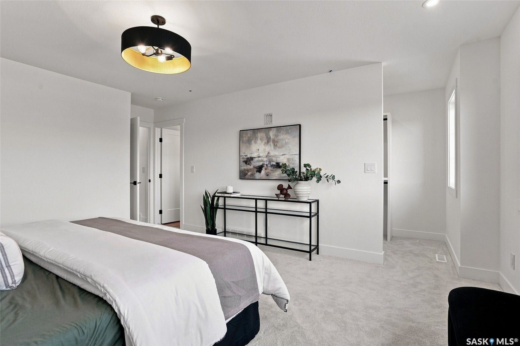 102 Cockcroft Manor, Saskatoon SK S7V 1Y5