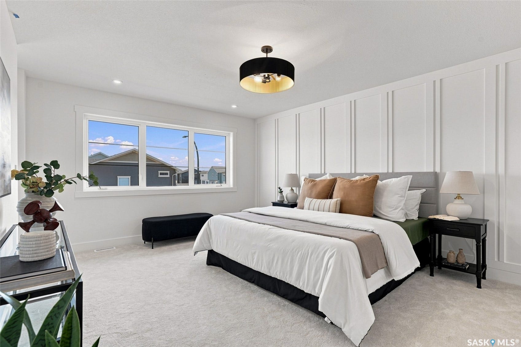 102 Cockcroft Manor, Saskatoon SK S7V 1Y5